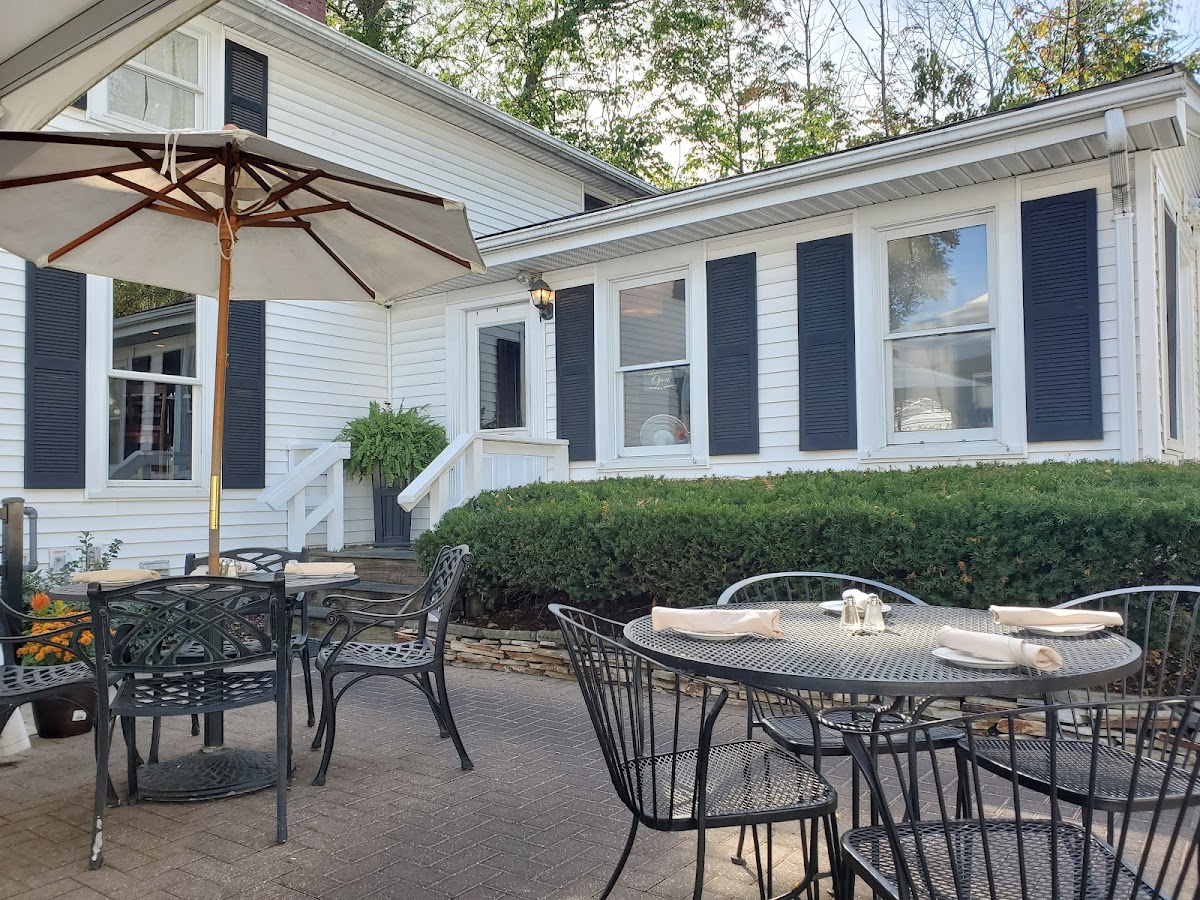 Mad Jacks Grill & Pub